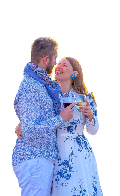 foto di una coppia di innamorati che nella vita sono travel creator e insegnano come diventare travel blogger ad aspiranti tali